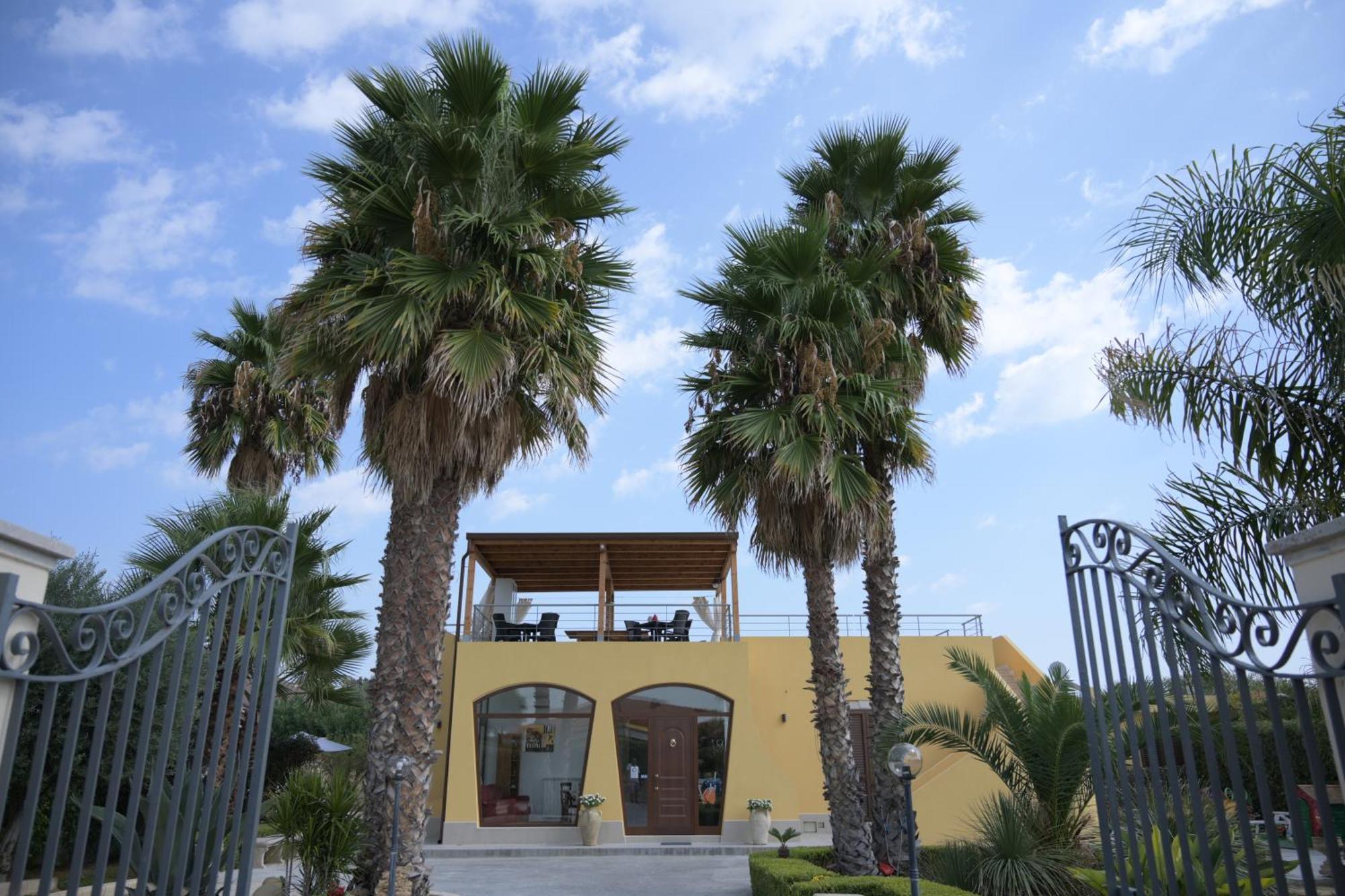 B&B Sale e Sole sul Mare Avola Esterno foto